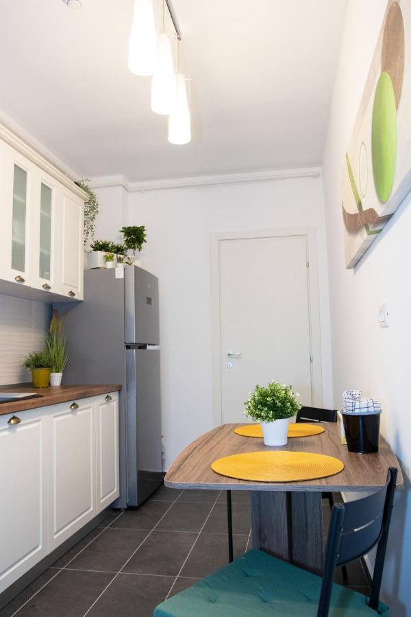 Lazo Two Room- Luxury Apartment Bucareste Exterior foto